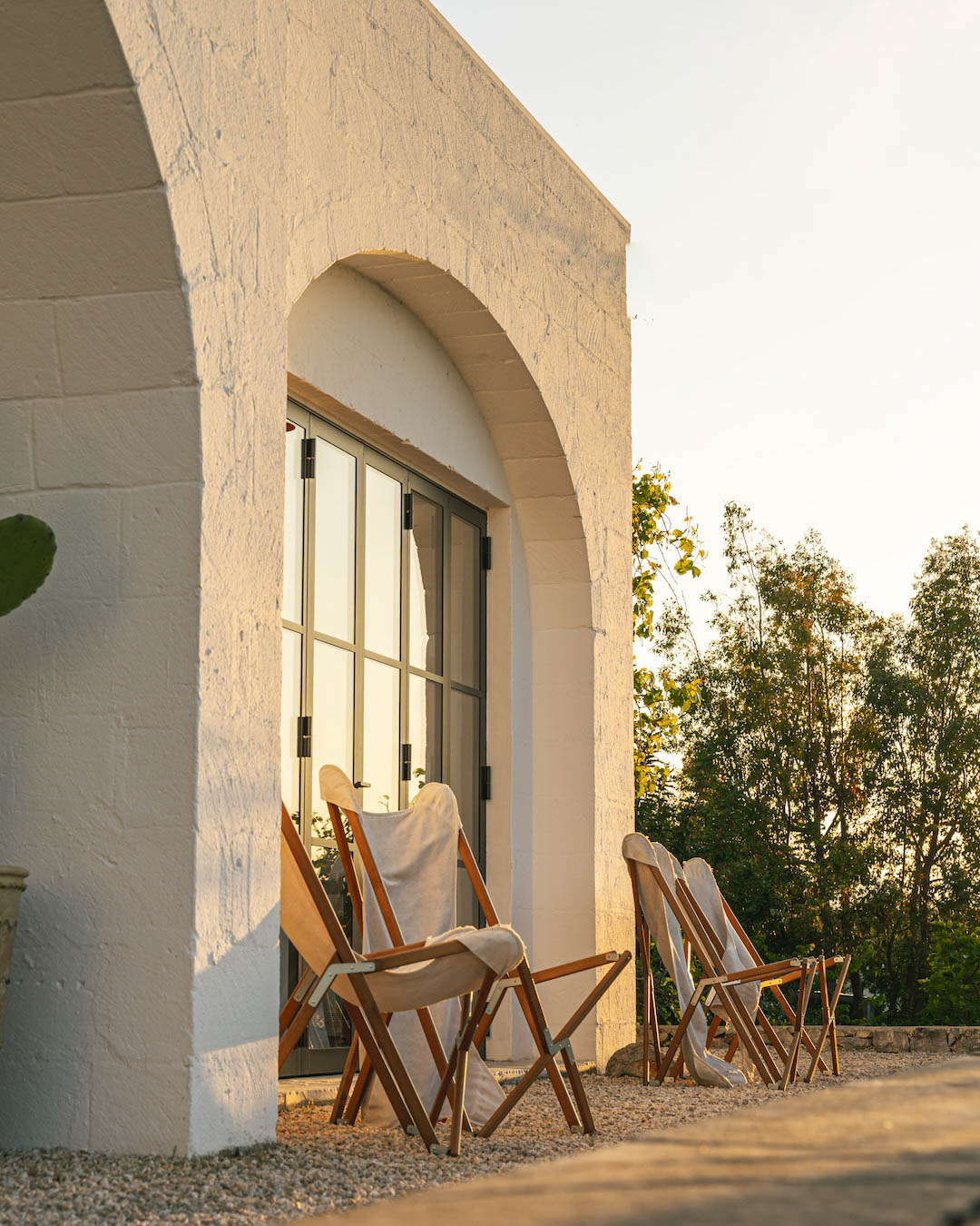 Cena all’aperto in masseria al tramonto, evento esclusivo in Puglia